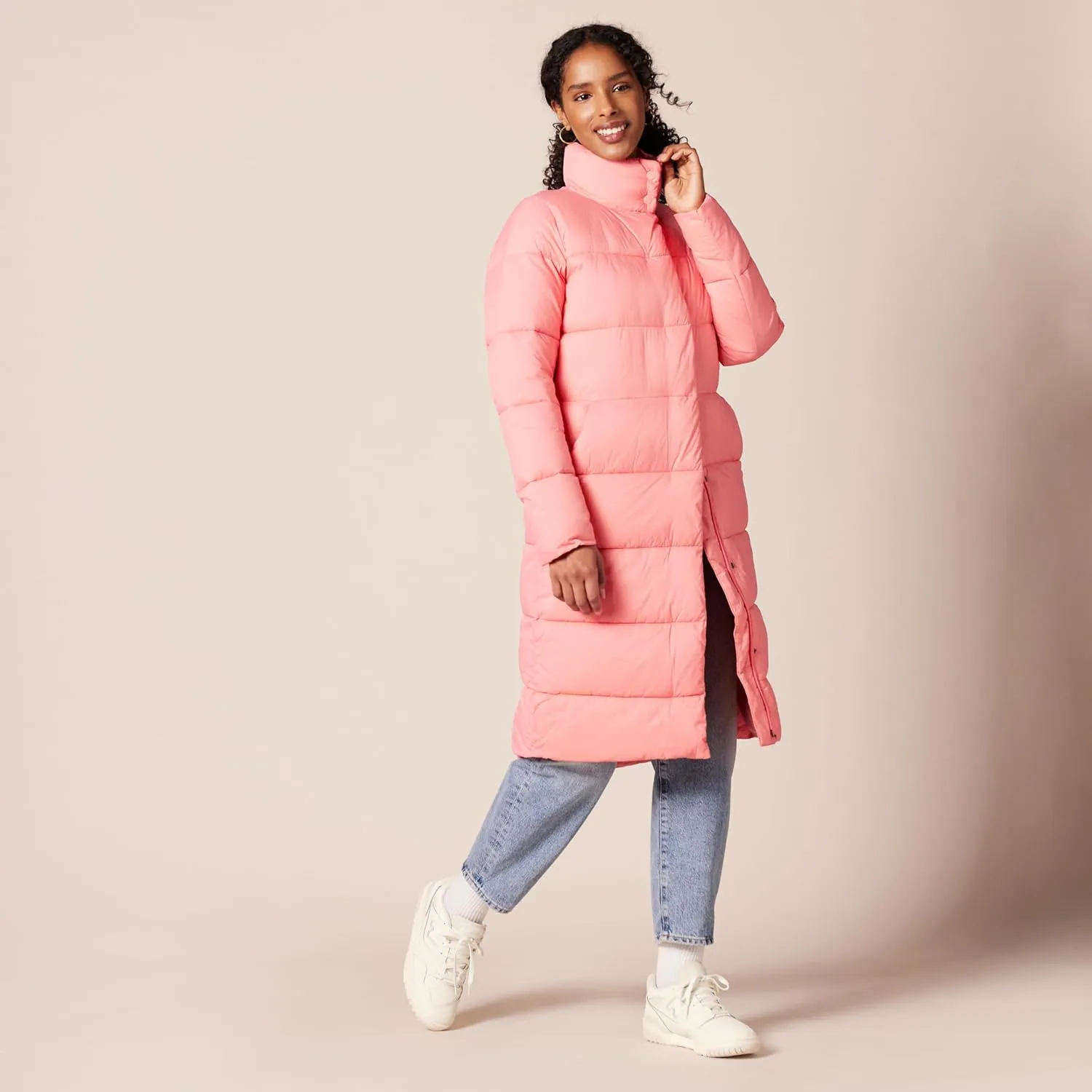Amazon Essentials Women's Lightweight Full-Zip Water-Resistant Long Cocoon Puffer Winter Coat
