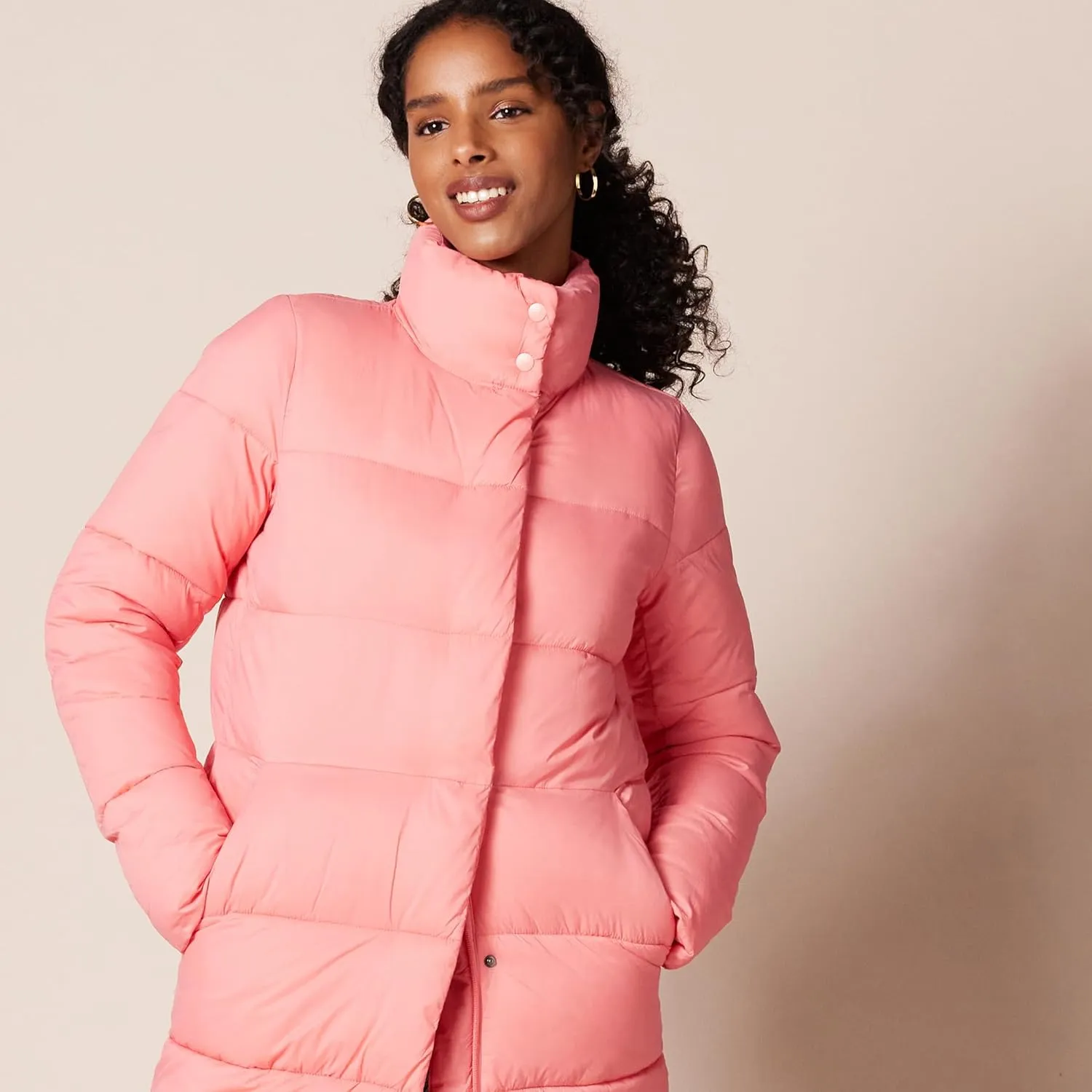 Amazon Essentials Women's Lightweight Full-Zip Water-Resistant Long Cocoon Puffer Winter Coat