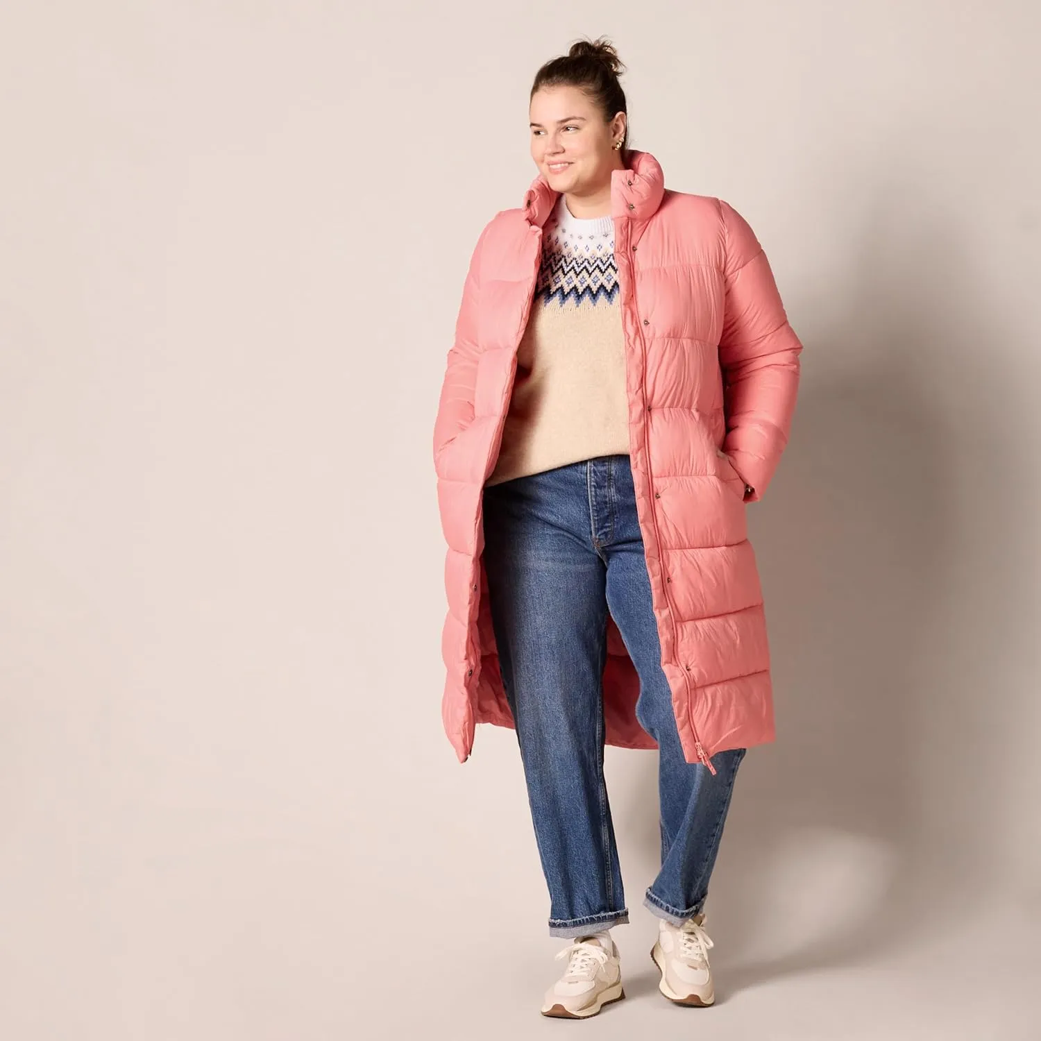 Amazon Essentials Women's Lightweight Full-Zip Water-Resistant Long Cocoon Puffer Winter Coat