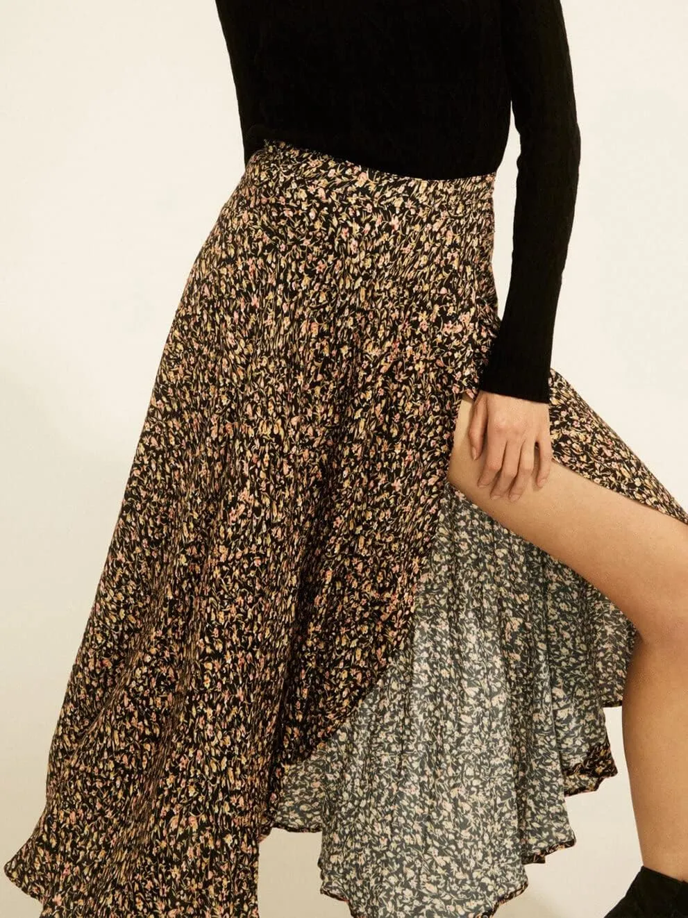 CHARTOU Women's Summer Beach Boho Floral Print Elastic Smocked Waist Ruffle Flowy Swing Maxi Skirt