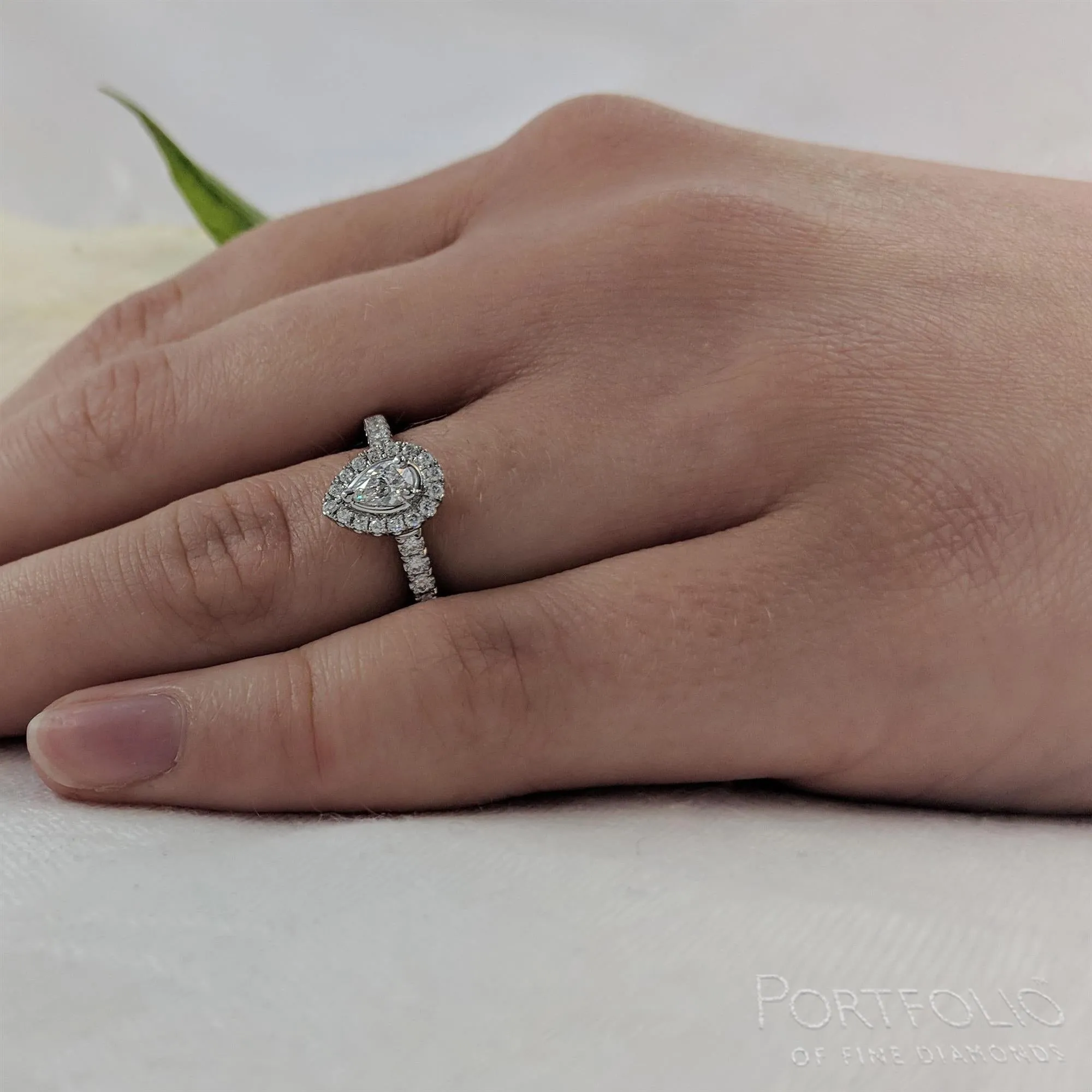 Cluster 0.20ct F SI Diamond Platinum Ring