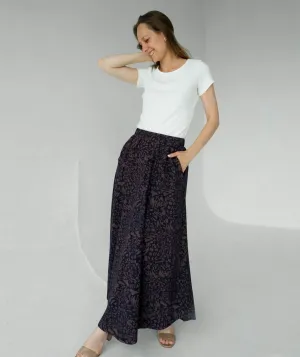 FAWN printed skirt in Navy/Taupe