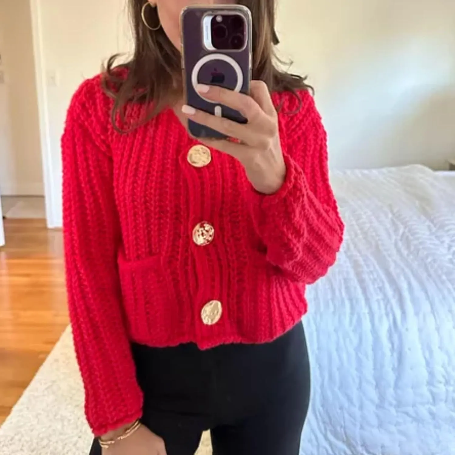 FindThy Womens Cropped Knit Cardigan Long Sleeve Crewneck Button Down Fall Sweater with Pockets