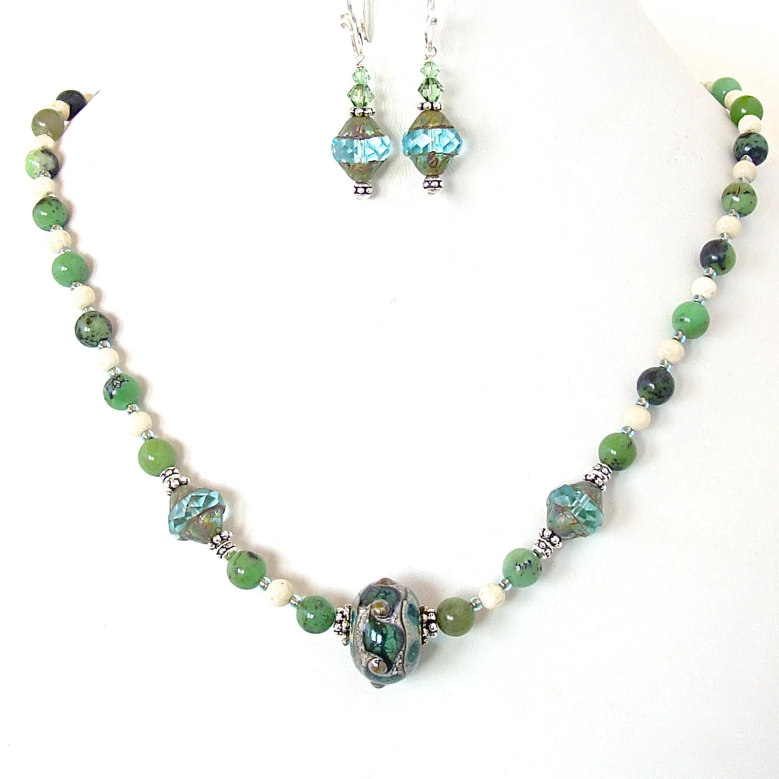 Finley: Green Stone Statement Necklace