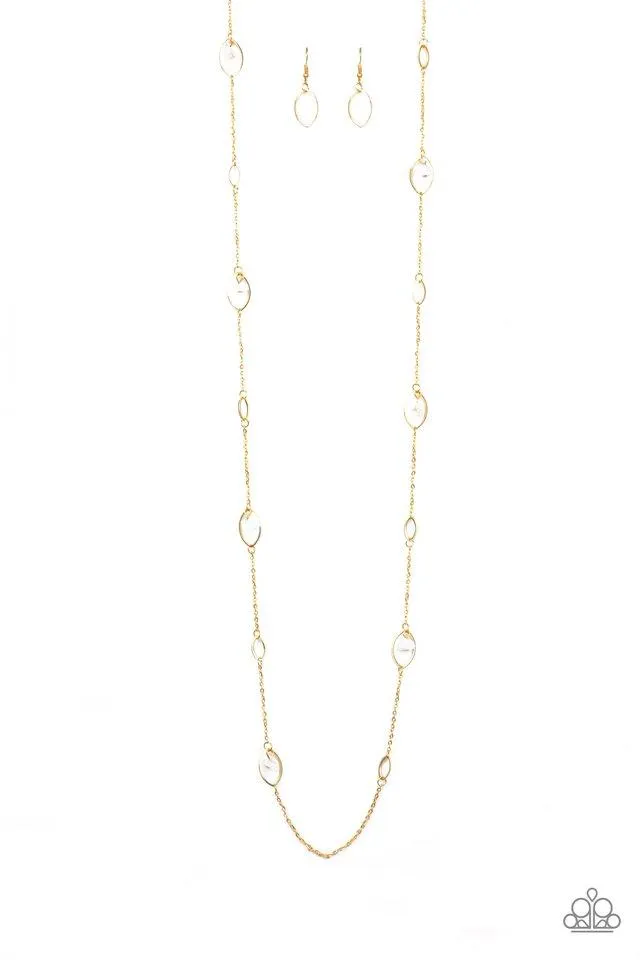 Paparazzi Necklace ~ Rocky Razzle - White