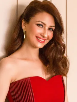 SAUMYA TANDON X TWINE EARRING