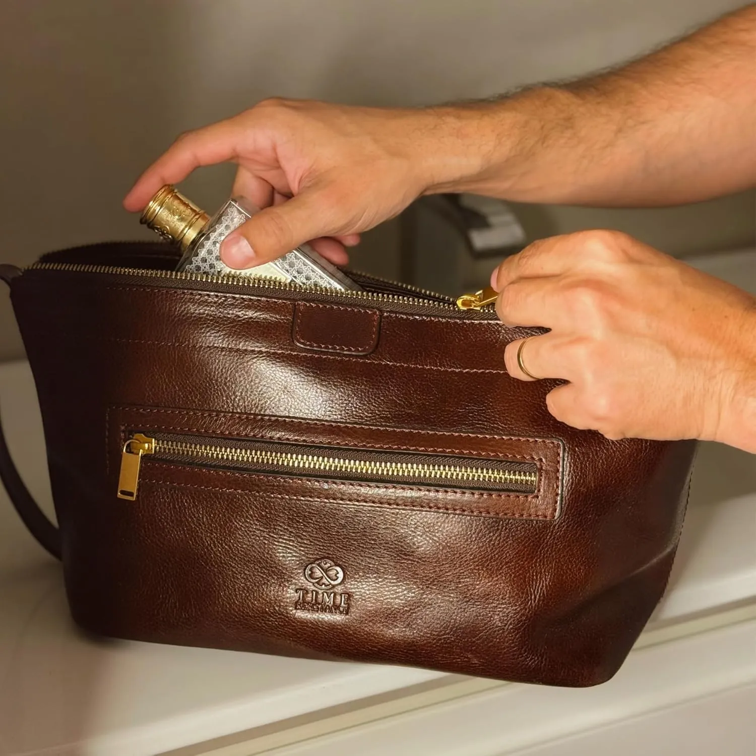 Time Resistance Leather Toiletry Bag - Dopp Kit, Full-grain Leather Cosmetic Case, Wash Bag (Brown)