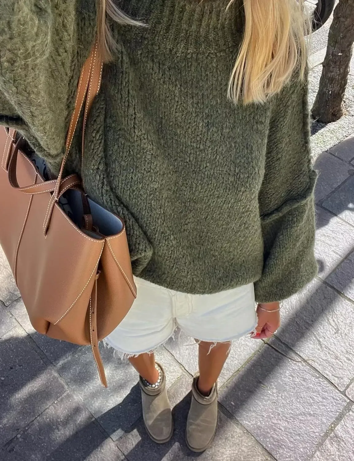 Women's Oversized Crewneck Fall Sweaters for Women 2024 Long Sleeve Fuzzy Knit Chunky Pullover Sweater