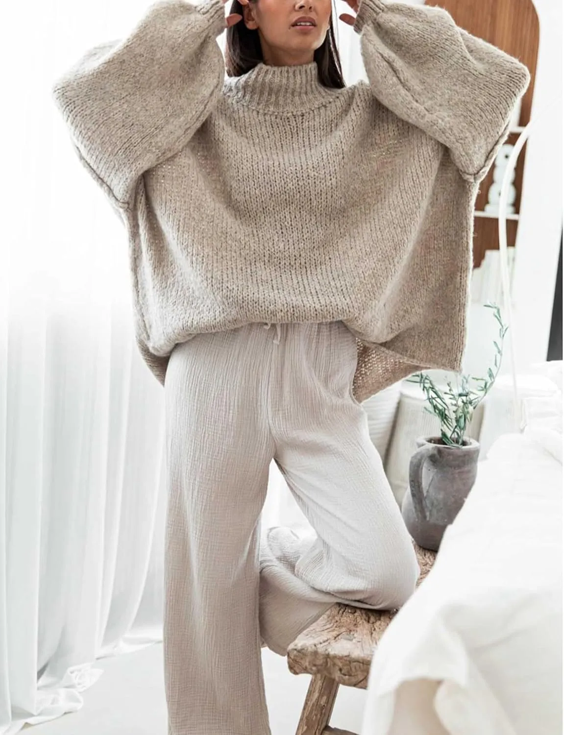 Women's Oversized Crewneck Fall Sweaters for Women 2024 Long Sleeve Fuzzy Knit Chunky Pullover Sweater
