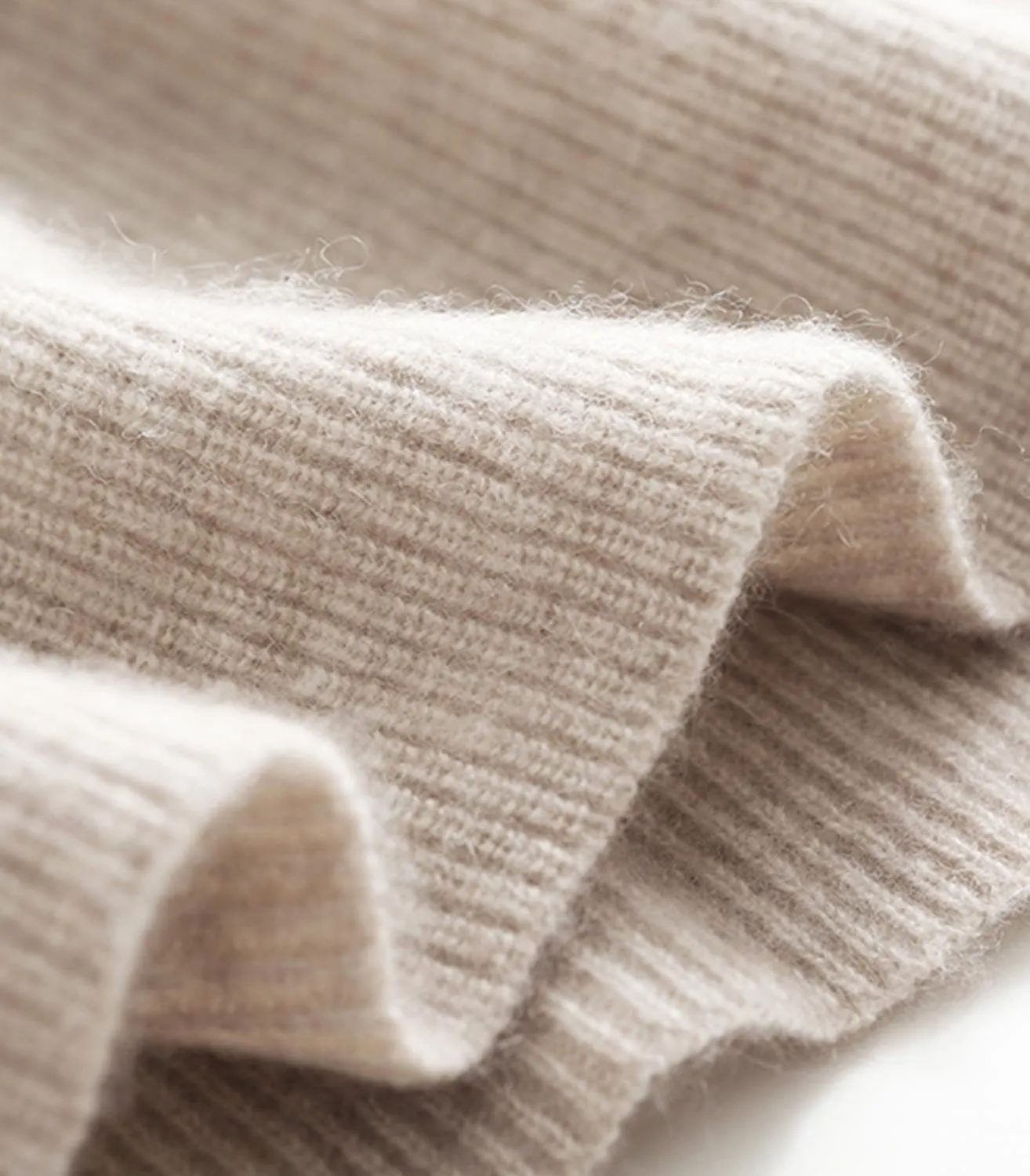 Women's Sweater Vest 100% Merino Wool Lightweight Sleeveless Pullover V-Neck Knit Basic Vest Short Tops